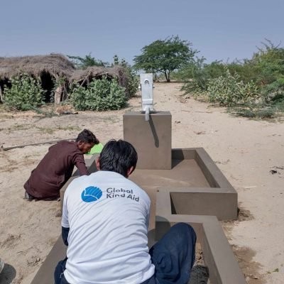 Construction of a deep hand pump