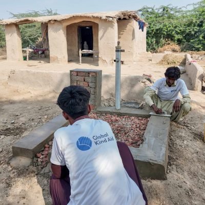 Construction of a deep hand pump